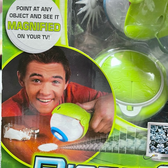 Eye Clops: The Bionic Eye - Magnify 200X - Plug in TV Jakks Pacific New/sealed - Picture 5 of 6